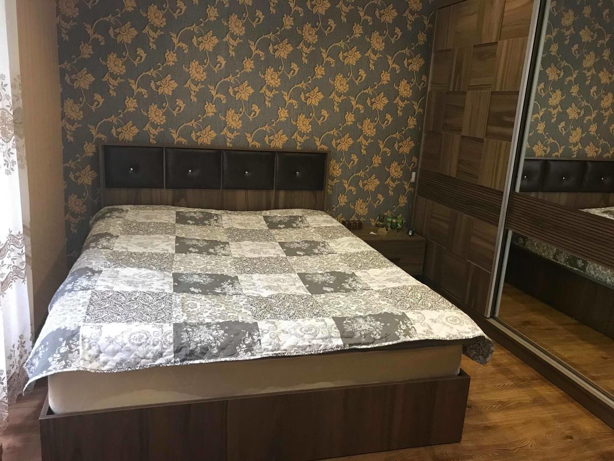 Lela'S Guest House Батуми Екстериор снимка